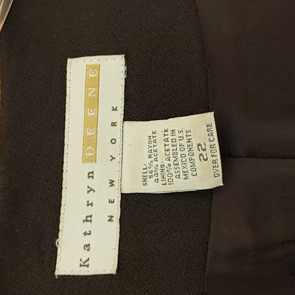 Plus size (22) Black Blazer with Pearl Buttons by Kathryn Deene - Picture 2 of 6